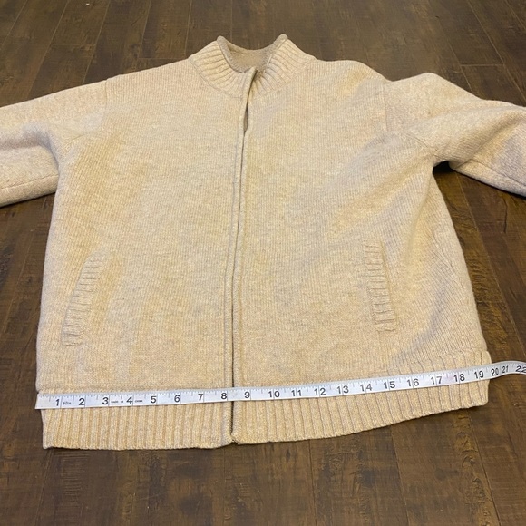 L.L. Bean full zip Wool sweater - Picture 4 of 11